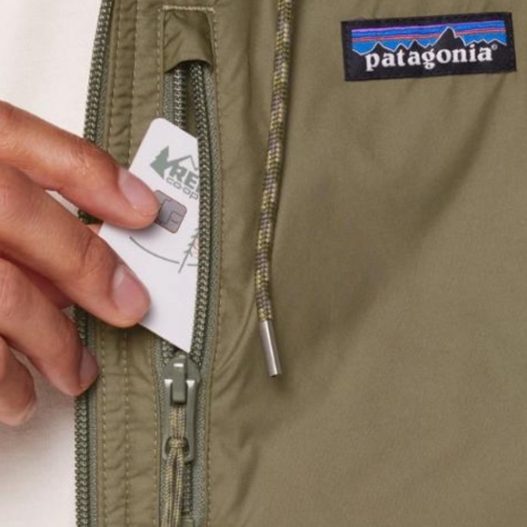 Patagonia Diamond Quilted Insulated Bomber Hoodie - Men's topsoil brown - Picture 4 of 7